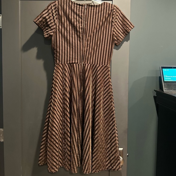 Unique Vintage Brown Zig Zag Velvet Swing Dress - M/6-8 - Picture 3 of 4